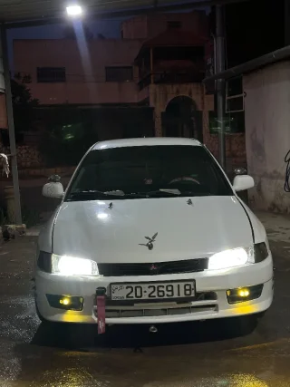 ميتسوبيشي لانسر 8