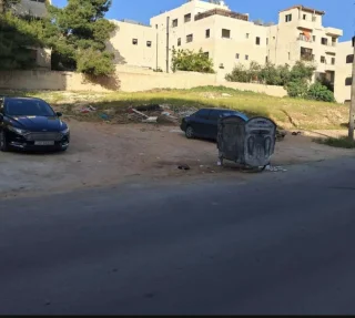ارض للبيع خلف بن العميد  في شارع الاذاعه تبعد عنها مسافه  ٧٠٠ متر 2