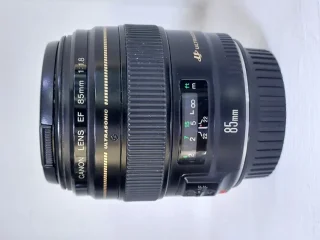 عدسة كانون 85mm canon
