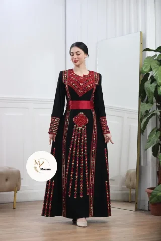 ✔️موسم جدييييييد✔️ثوب بأجمل الألوان تطريز فخم✔️متوفر لجميع الأحجام لغاية وزن 110✔️قم