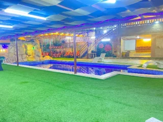 مزرعة وشاليه التاج للايجار