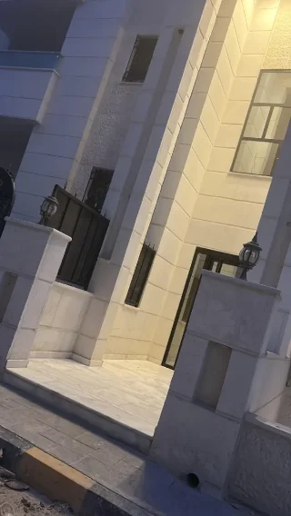 شقه تسوية مفرغه اربد للاستفسار ‏‪07 7576 4533‬‏