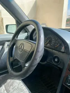 مرسيدس C200 موديل 1996