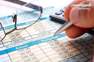 أستاذ محاسبة و اقتصاد حاصل على الامتياز لطلاب الجامعات 13