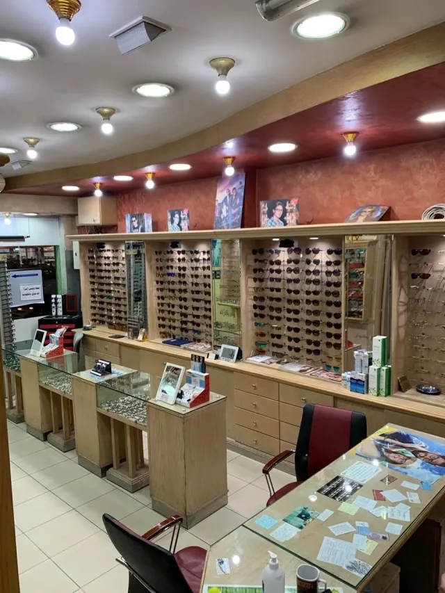 مركز ريحان للبصريات