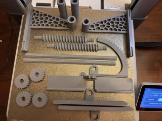 متخصصون في طباعه 3d