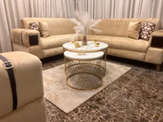 🛋️✨ طقم كورنر فخم – 9مقاعد✨🛋️طقم كنب أنيق يعطي فخامة ولمسة راقية للصالون، مطرز تطر 9