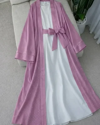 أناقة بتخطف القلب..😍💗—————————————-"عباية  قطعتيـن“بشـت+بيسـك"❤️الـخـامـة اليوريا