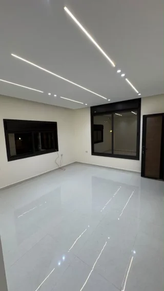 فيلا حديثة للبيع، الزرقاء/ضاحية الأميرة هيا 4