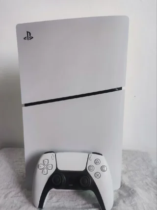 للبيع PlayStation 5 Slim Digital نظيف جدًا  استخدام شهرين فقط 2