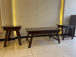 🪻" *طقم طرابيزات 3 قطع يحكي فخامة!*🌹 واجهه قزاز للحمايه من الخدوش🌹🌹*تصميم عصري ي 5