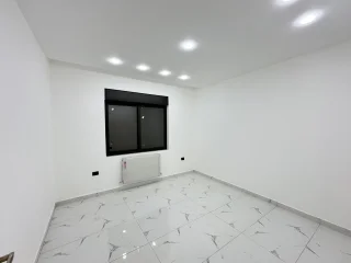 شقة ارضيه ١٦٢ م مع راس ٤٠ م للبيع في البنيات / جانب مدارس ادحصاد التربوي 10