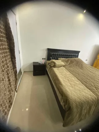 عرض لقطة لصاحب النصيب طقم كنب وغرفة نوم للبيع موجودين بالزرقاء جبل رحمة النبي 12