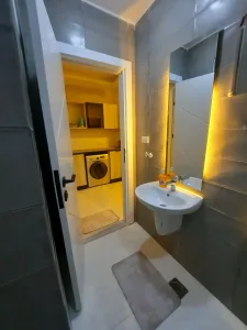 للاستثمار استوديوهات طلابيه مؤجره جاهزه بعقد سنوي 2