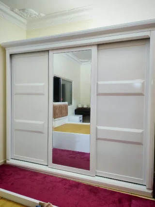 مشغل أبو يقين لدهان الموبيليا 9