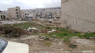 ارض في طبربور حي ام العقارب