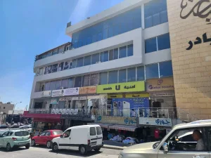 محل بموقع مميز ملاصق لأمنية وهايبرماكس 4
