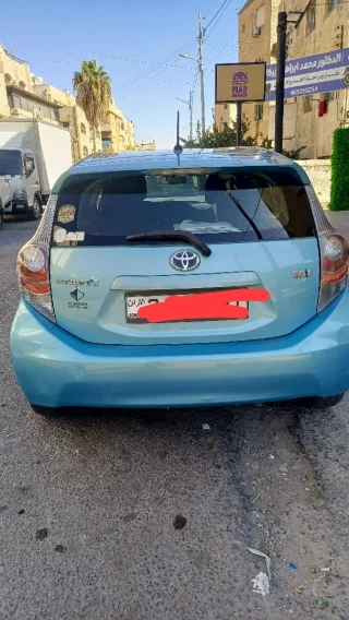 Toyota prius C