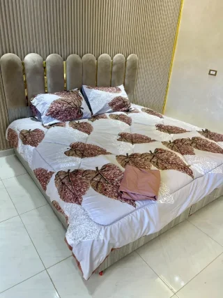 جرد جرد الحاف مجوز 4 قطع مقاس الحاف 230*250مقاس كڤر مطاط 200*200+30وجهين مخدات س 8