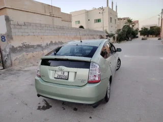 تويوتا بريوس للبيع