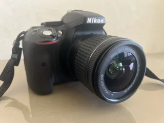 Camera Nicon d 5300 + uandroid screen  كاميرا تصوير احترافية نوع NIKON D 5300 LE