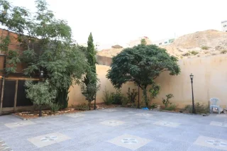 بيت للبيع من المالك المرقب 4