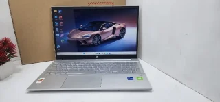 Laptop HP PAVILLION 14