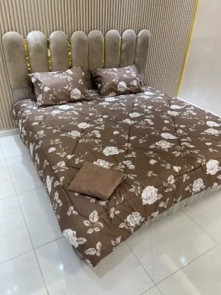 جرد جرد الحاف مجوز 4 قطع مقاس الحاف 230*250مقاس كڤر مطاط 200*200+30وجهين مخدات س 5
