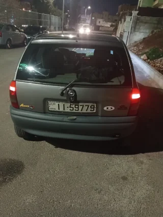 سيارة للبيع