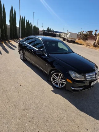 مرسيدس C250 موديل 2012 3