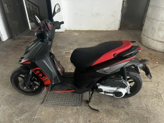 2024 abs ابريليا اسود 4