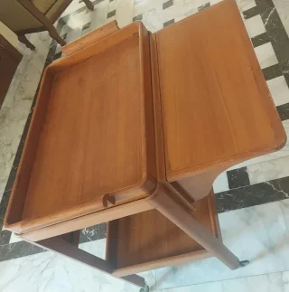 طاولة تقديم للبيع 2