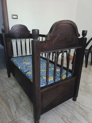 سرير اطفال للبيع 3