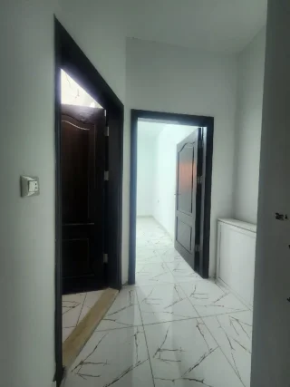 السلام عليكم ورحمه الله وبركاته ✋شقه للايجار في اربد 👍زبدا شرق المركز الغربي 👍من 4