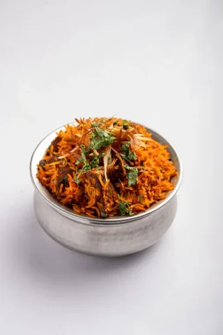 مطلوب شريك ممول لمطعم سياحي متخصص 2