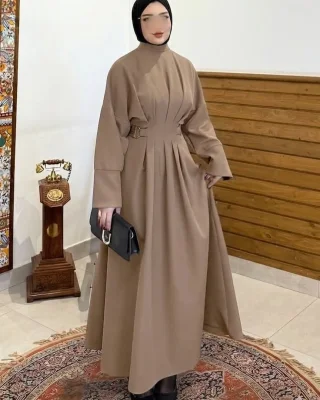 فستان باربي السعر 17دينار سايزات 38ل44  من وزن 50ل90كغTE ع ١ /ق ر ش ك توصيل ٣ ال 3