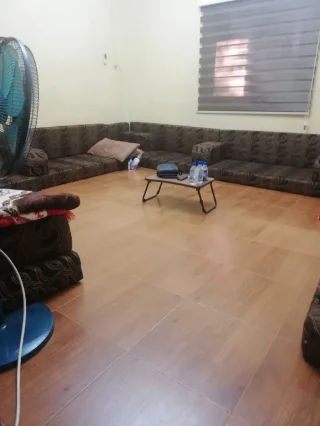 بيت طابقين مستقل مساحه الارض 1800 ومساحه البناء 450  جاهز للسكن  او الاستثمار 9