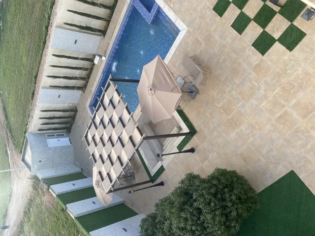 شاليه وفيلا San Romano 11