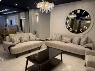 طقم كنب فخم 7 مقاعد! 👑الخشب:*🪵 هيكل داخلي من خشب السويد المتين، وإطارات خارجية م