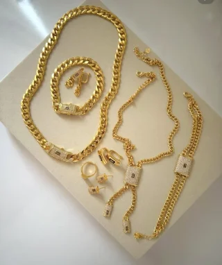 طقمين موناكو