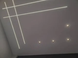 💡 بيتك مظلم؟ حابب تغير ديكور الإضاءة؟ صيانة كهرباء بيتك علينا! 💡 4