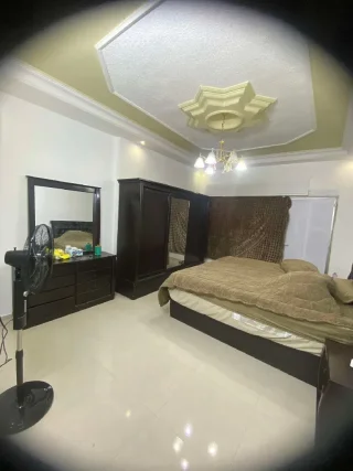 عرض لقطة لصاحب النصيب طقم كنب وغرفة نوم للبيع موجودين بالزرقاء جبل رحمة النبي 12