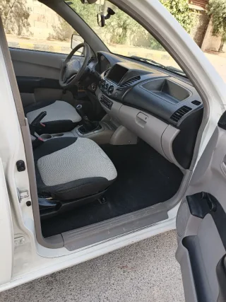 متسوبيشي L200
