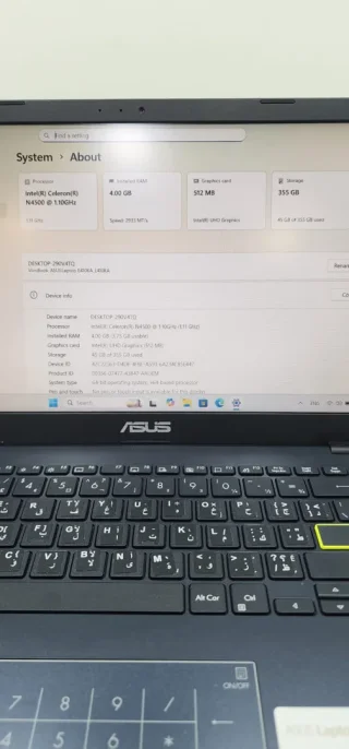 لابتوب asus  استعمال خفيف جدا ((مكفووول ))  مع جميع اغراضه للبيع ممتاز  للاعمال 3