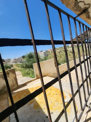 السلام عليكم ورحمه الله وبركاته ✋شقه للايجار في اربد 👍زبدا شرق المركز الغربي 👍من 8