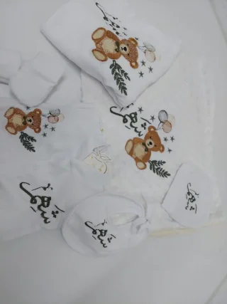 👶✨ الدلال والراحة لطفلك في طقم واحد متكامل! ✨👶شاهدي الصور وتخيلي طفلك محاطاً بنعو 6