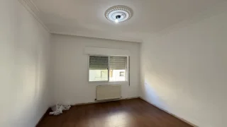 شقة سكنية  للبيع في الجبيهة 12