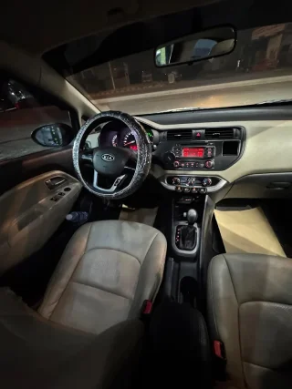 كيا ريو هاتشباك ٢٠١٣ للبيع
