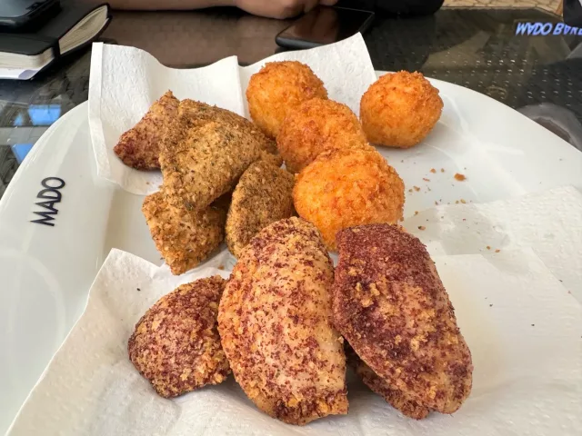 لقمة فريدة Unique Bite 12