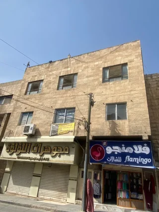 شقة طابقيه للايجار 3